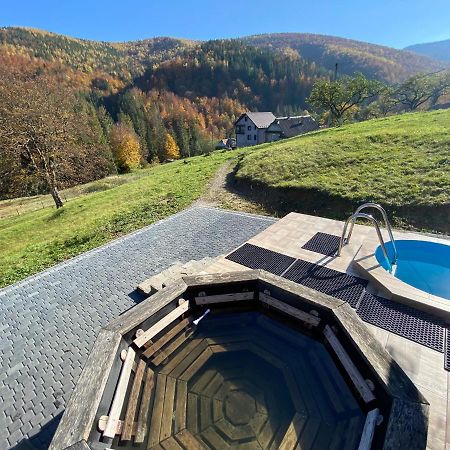 Котедж Mountain House ยาเรมชา ภายนอก รูปภาพ