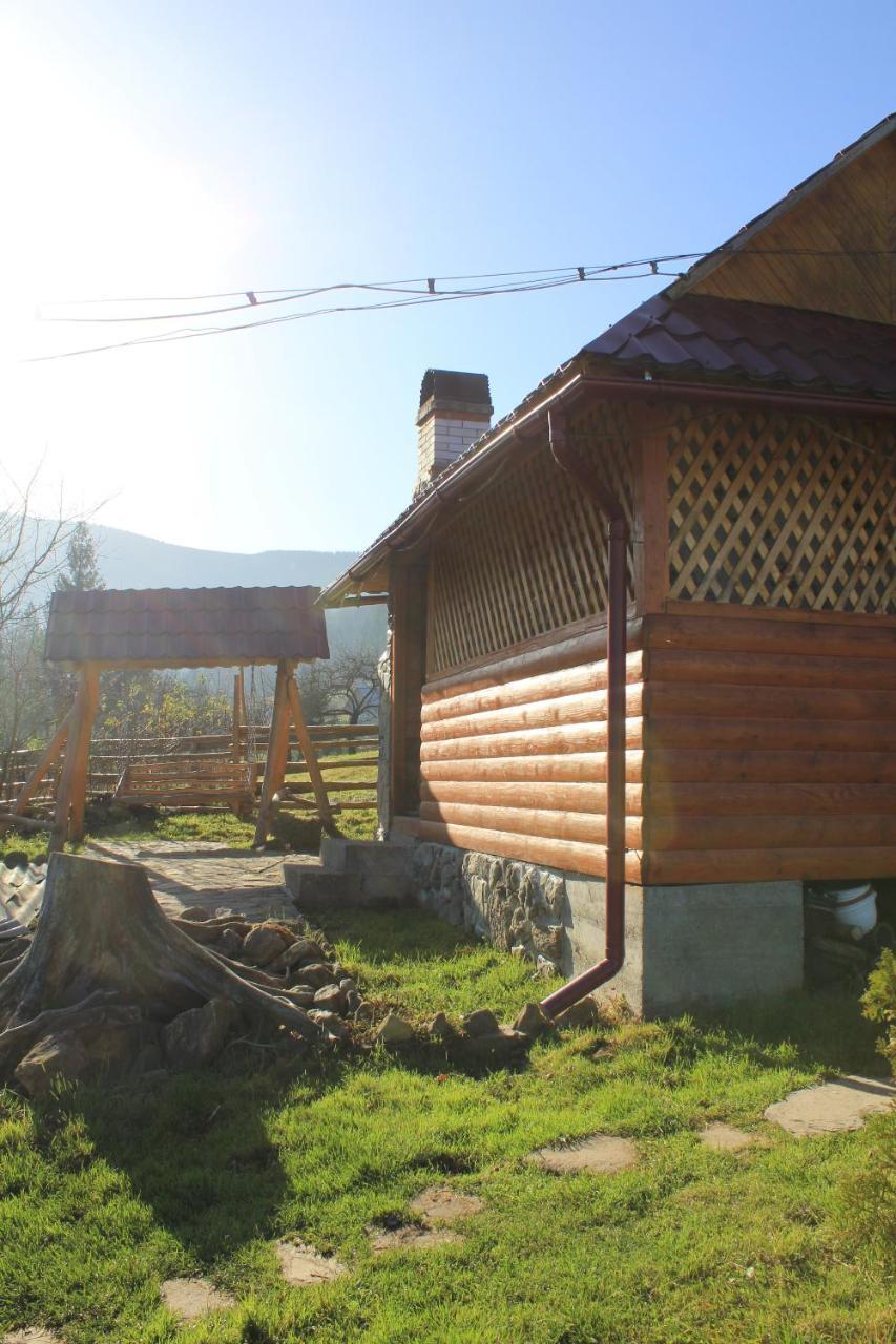 Котедж Mountain House ยาเรมชา ภายนอก รูปภาพ